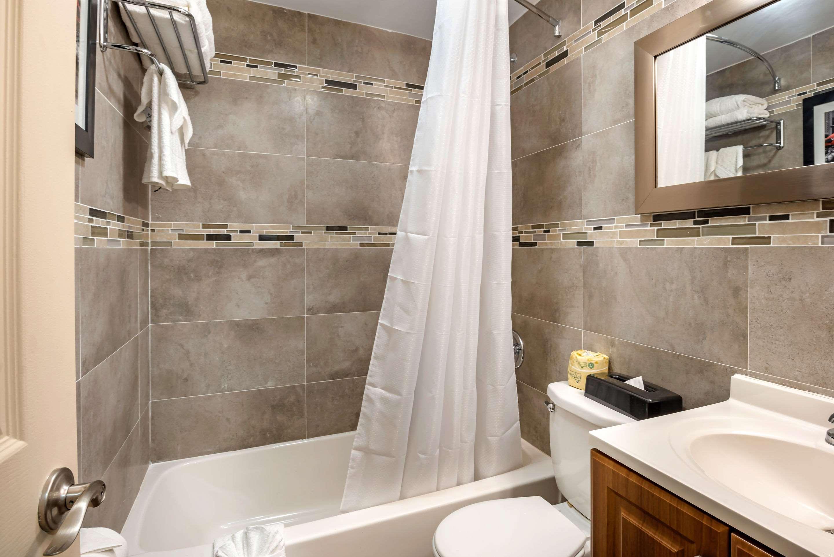 Downtown Hollywood Gardens Inn & Suites Εξωτερικό φωτογραφία