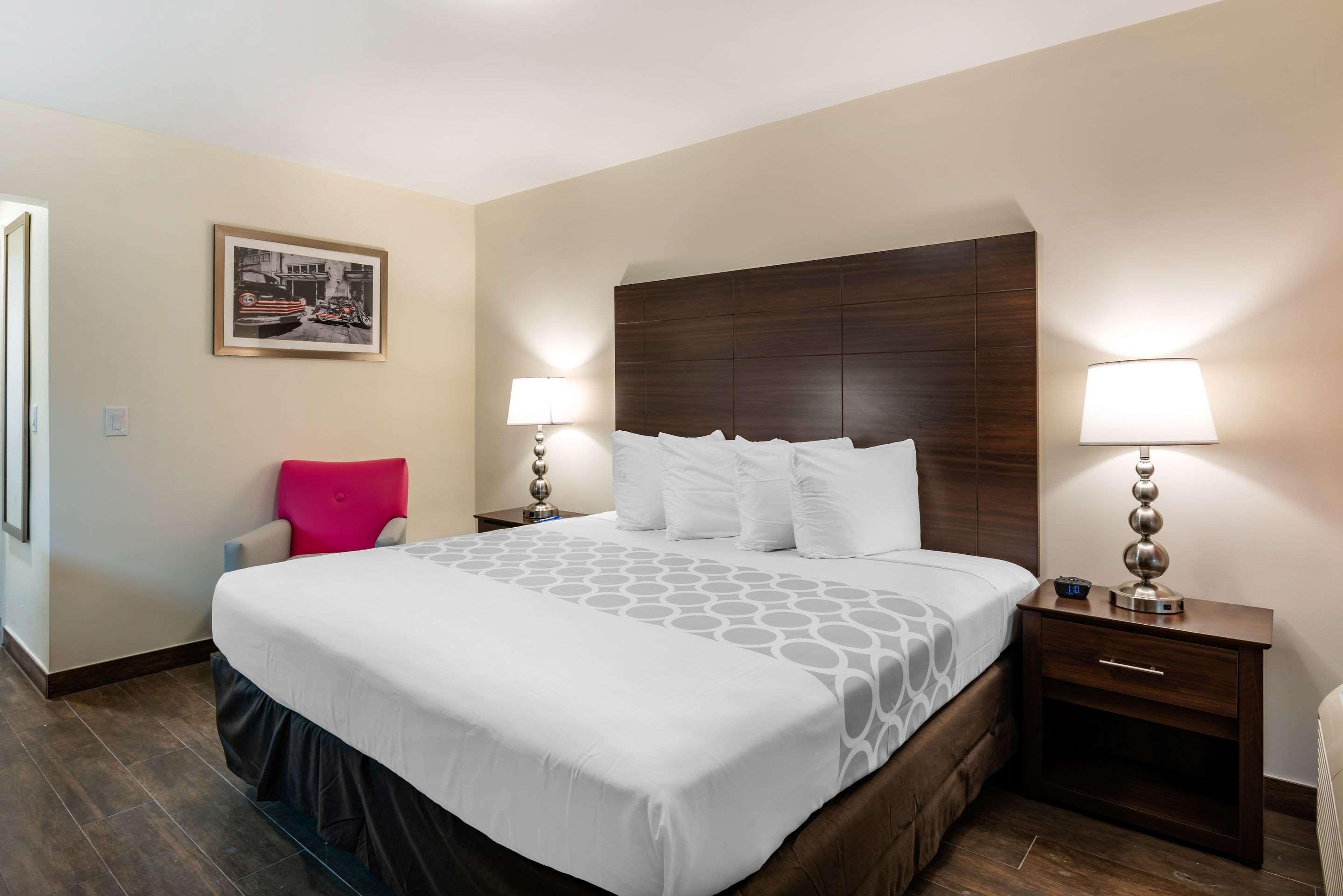Downtown Hollywood Gardens Inn & Suites Εξωτερικό φωτογραφία