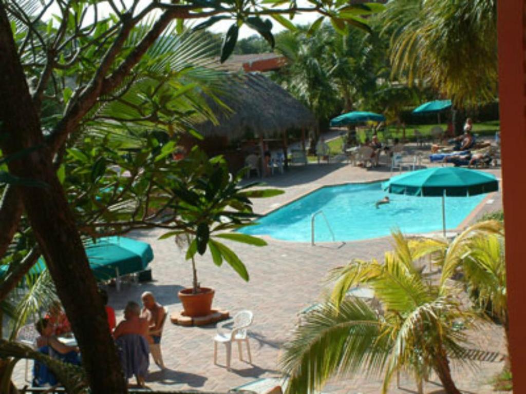 Downtown Hollywood Gardens Inn & Suites Εξωτερικό φωτογραφία