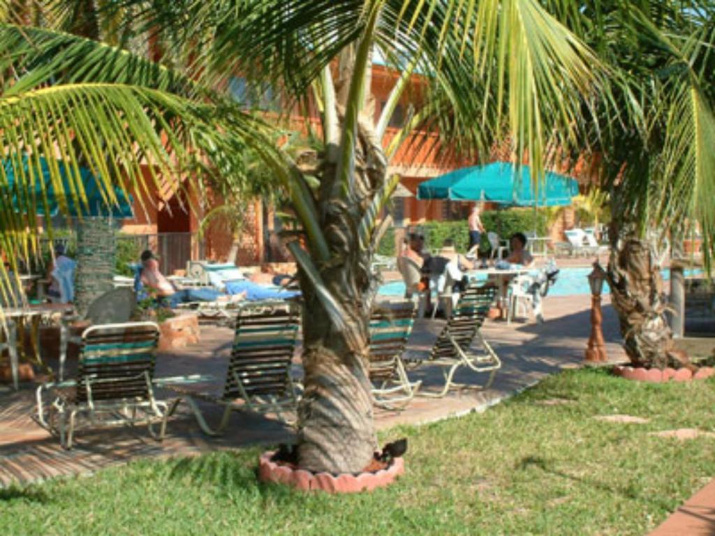 Downtown Hollywood Gardens Inn & Suites Εξωτερικό φωτογραφία