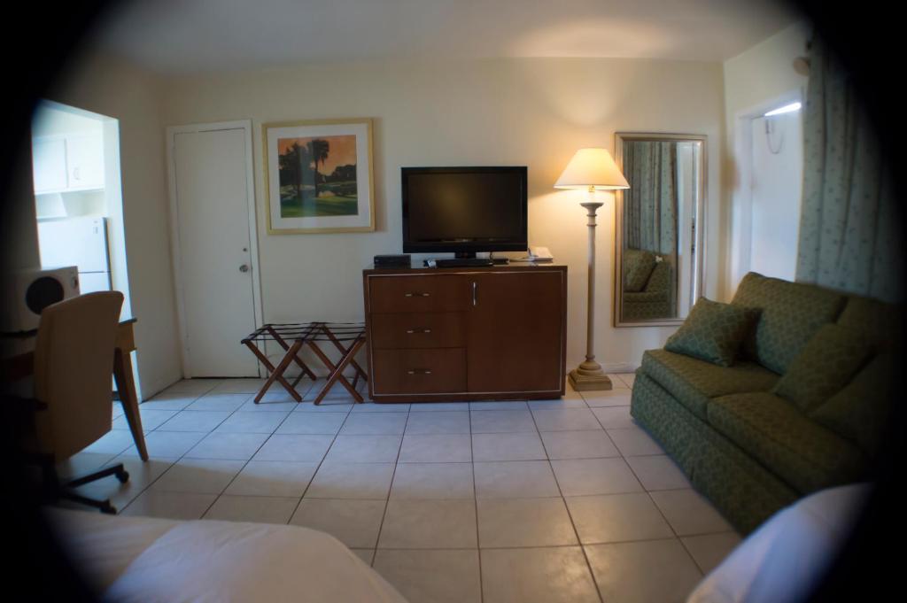 Downtown Hollywood Gardens Inn & Suites Εξωτερικό φωτογραφία